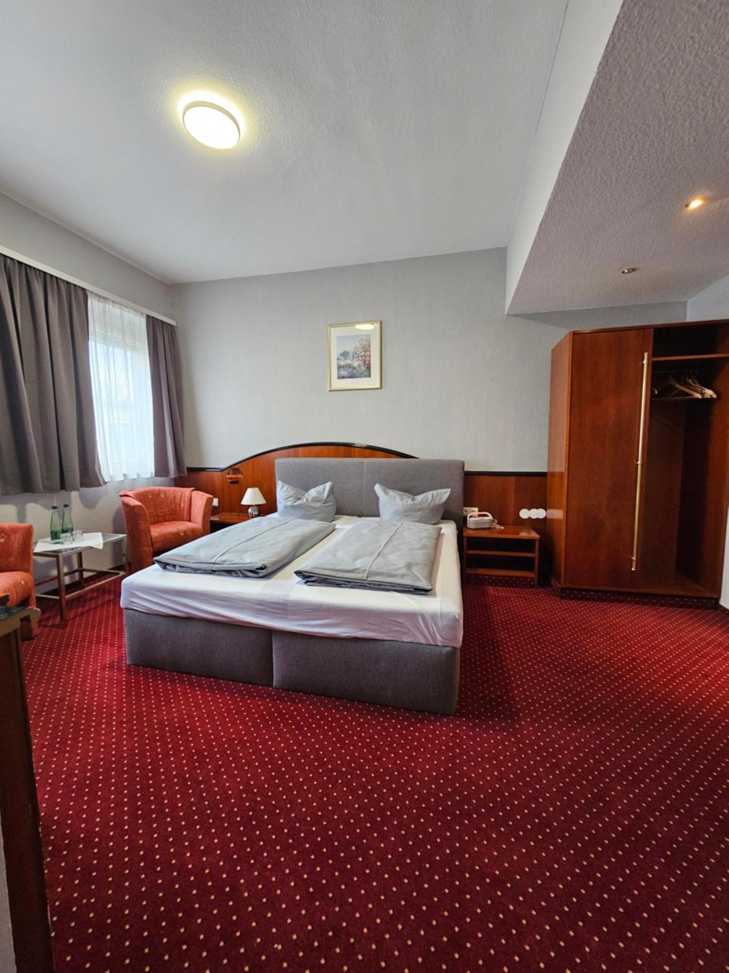 Hotel & Restaurant Krone Rehau Eksteriør bilde