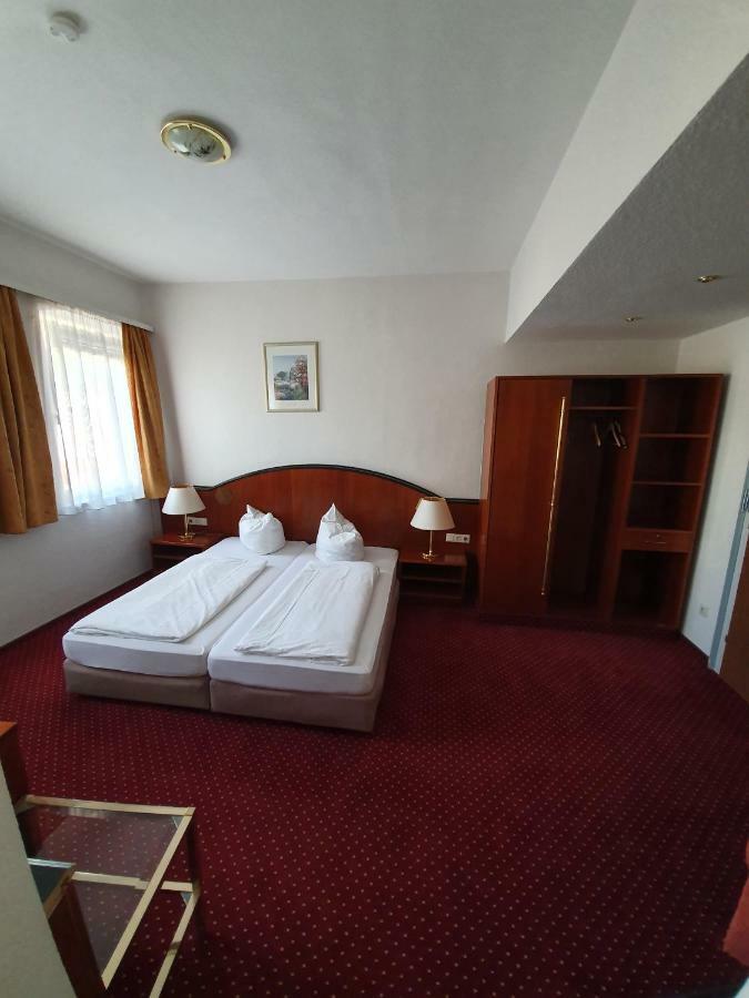 Hotel & Restaurant Krone Rehau Eksteriør bilde
